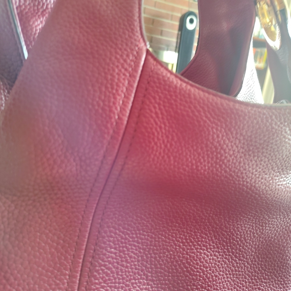 Michael Kors Red Pebbled Leather Hobo Shoulder Bag with Gold MK Logo - Picture 16 of 16